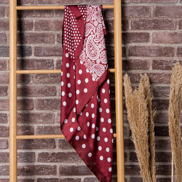 Μαντήλι εμπριμέ