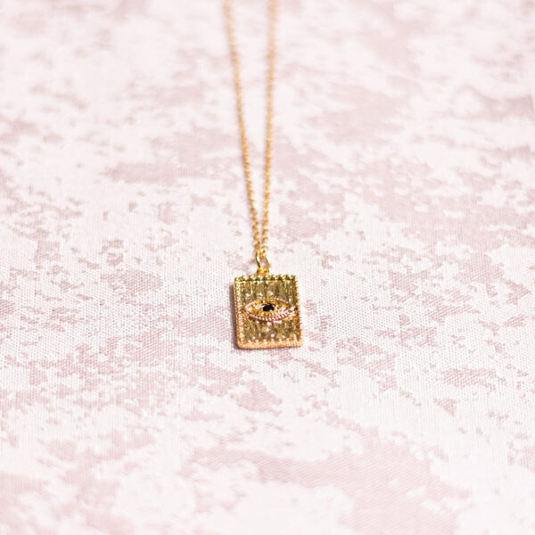 Alternative view of Μενταγιόν με μάτι