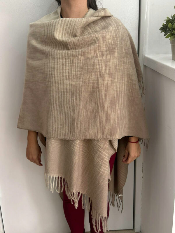 Πόντσο με Ρίγες