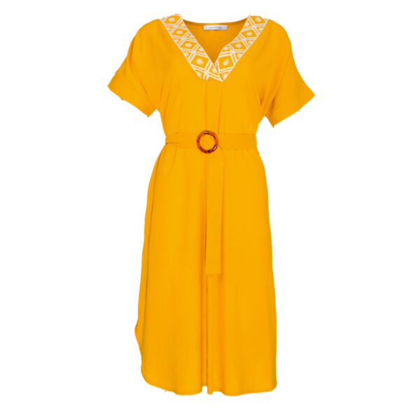 Φόρεμα midi με ζώνη