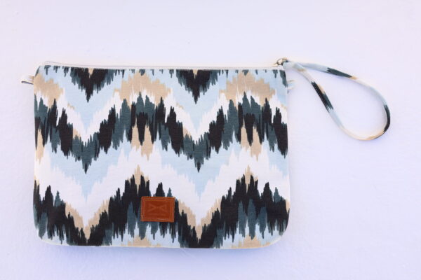 Νεσεσέρ εμπριμέ